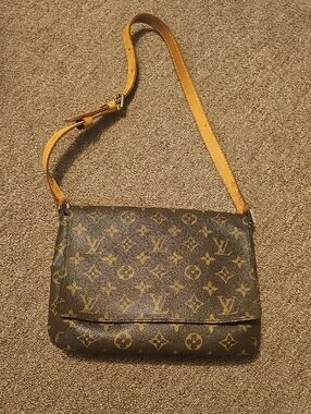 LV monogram shoulder bag